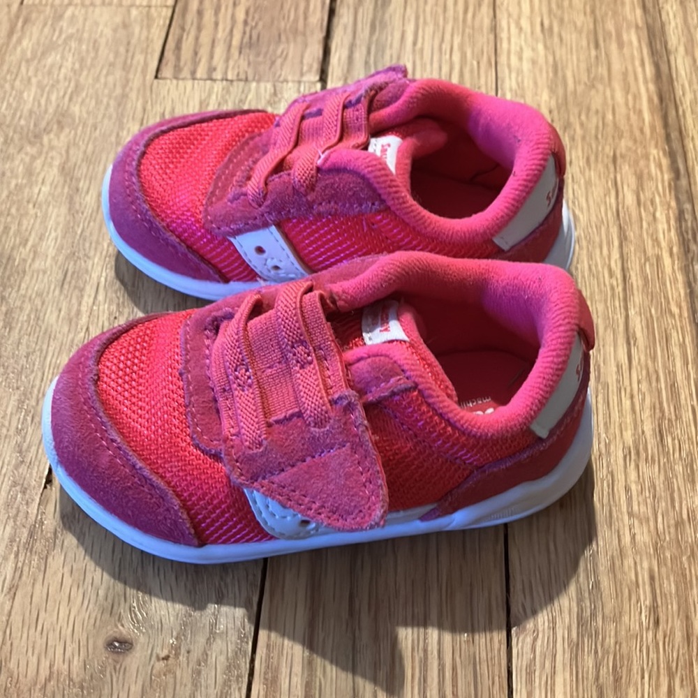 Saucony Toddler Shoes Size 3M - Picture 2 of 5